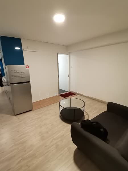 Servis Apartment untuk Disewa di SOHO @ Empire City - Tom Lee - Living Room - PropertyGuru.com.my