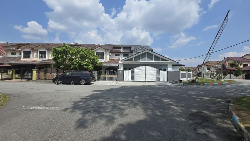 Rumah Teres 2 Tingkat untuk Dijual di Bangi (Selangor) - Saiful Nizam - Exterior - PropertyGuru.com.my