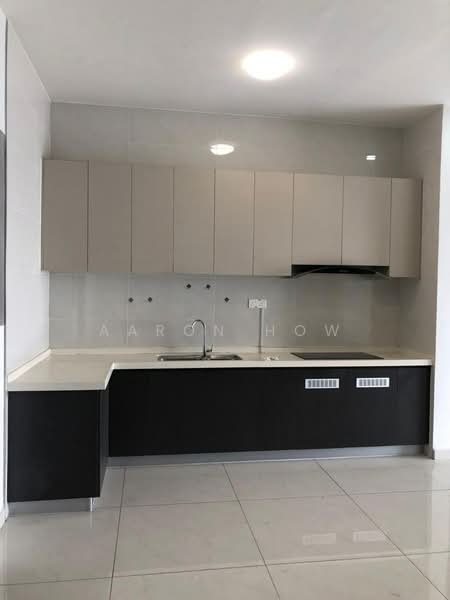 Condominium for Rent at Royal Strand @ Country Garden Danga Bay - Aaron How - Kitchen - PropertyGuru.com.my