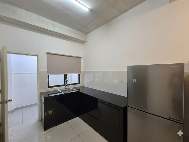 2-storey Terraced House for Sale in Bandar Jaya Putra (Johor Bahru) - Sufi Norman - Kitchen - PropertyGuru.com.my