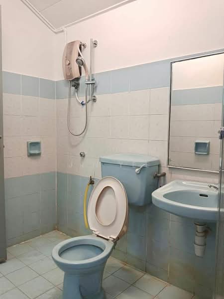 2-storey Terraced House for Rent in Usj 12 (Subang Jaya) - Jin Yee - Bathroom - PropertyGuru.com.my