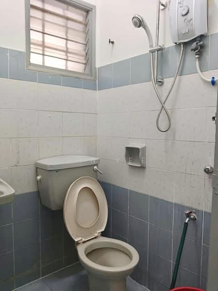 2-storey Terraced House for Rent in Usj 12 (Subang Jaya) - Jin Yee - Bathroom - PropertyGuru.com.my