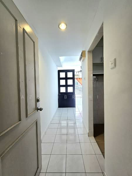 Apartment for Sale at Crystal Tower (Pangsapuri Kristal) - Azli Ibrahim - Corridor - PropertyGuru.com.my