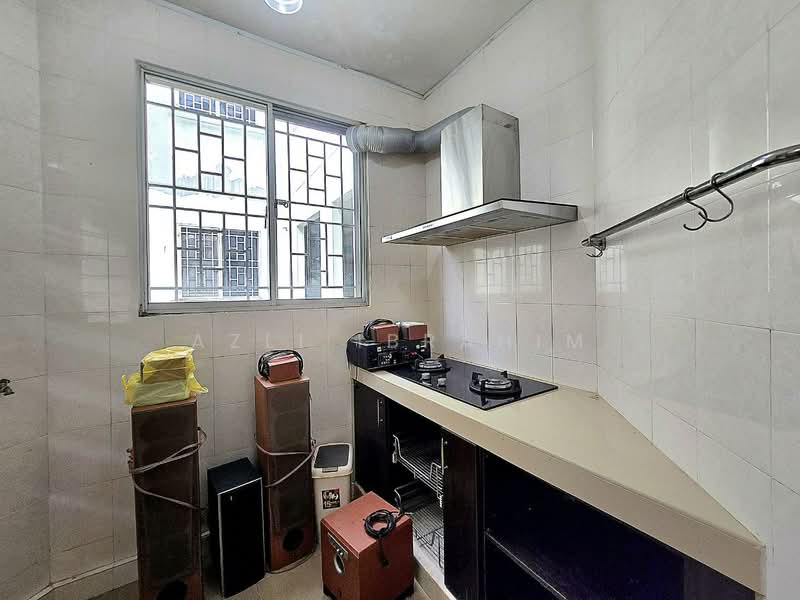 Apartment for Sale at Crystal Tower (Pangsapuri Kristal) - Azli Ibrahim - Kitchen - PropertyGuru.com.my