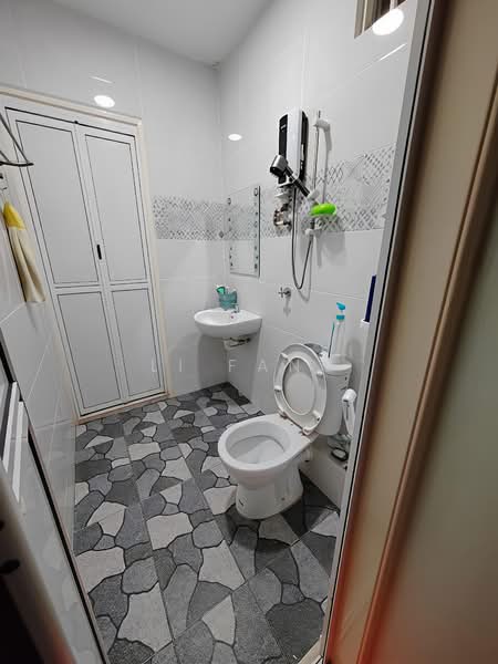 Pangsapuri untuk Dijual di I Suria - Li Fang - Bathroom - PropertyGuru.com.my