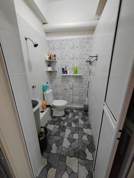 Pangsapuri untuk Dijual di I Suria - Jeff Ooi - Bathroom - PropertyGuru.com.my