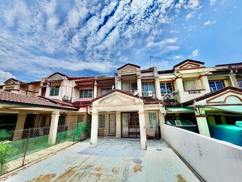 Rumah Teres 2 Tingkat untuk Dijual di Usj 22 (Subang Jaya) - Azli Ibrahim - Exterior - PropertyGuru.com.my