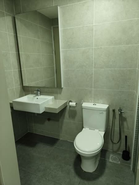 Servis Apartment untuk Dijual di Bali Residences - Aibi Wang - Bathroom - PropertyGuru.com.my