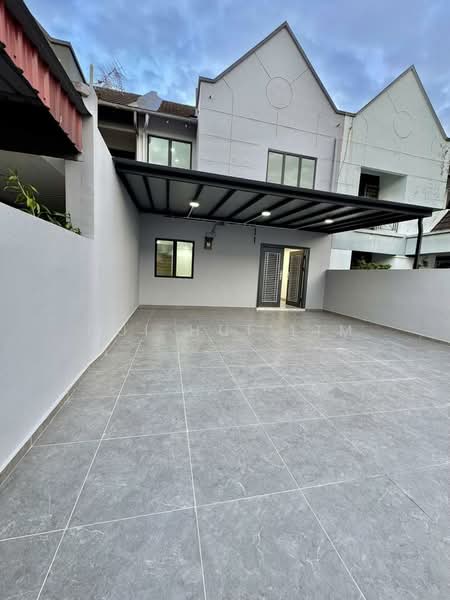 2-storey Terraced House for Sale in Bandar Baru Permas Jaya (Permas Jaya) - Hui Hui Lim - Exterior - PropertyGuru.com.my
