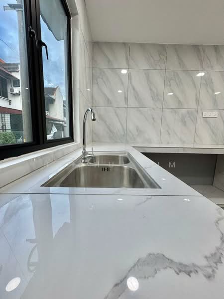 2-storey Terraced House for Sale in Bandar Baru Permas Jaya (Permas Jaya) - Hui Hui Lim - Kitchen - PropertyGuru.com.my
