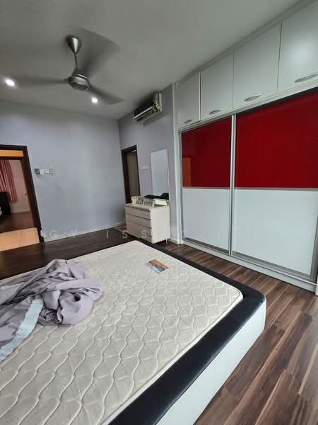 Condominium for Rent at The Brezza - Cy Issac Lee - Bedroom - PropertyGuru.com.my