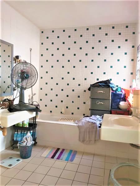 Rumah Berkembar untuk Dijual di Laman Residen Kipark Sri Utara (Batu Caves) - Ayden Go - Bathroom - PropertyGuru.com.my