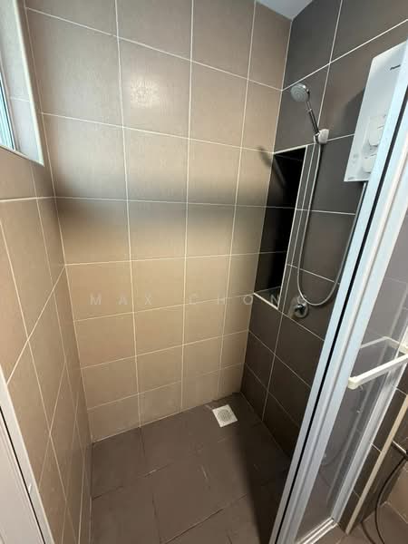 Servis Apartment untuk Disewa di Savanna Executive Suite @ Southville City - Max Chong - Bathroom - PropertyGuru.com.my