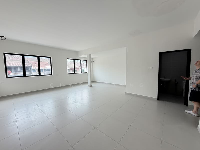 2-storey Terraced House for Rent in Taman Connaught (Cheras) - Charisse Ng - Living Room - PropertyGuru.com.my