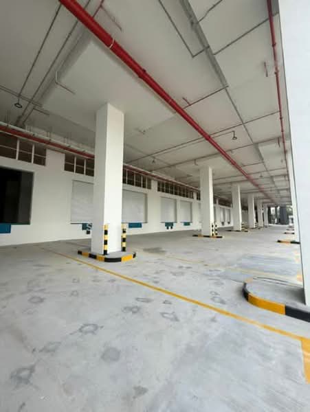 Warehouse for Rent in Seksyen 33 (Shah Alam) - STEVE KI - Car Park - PropertyGuru.com.my