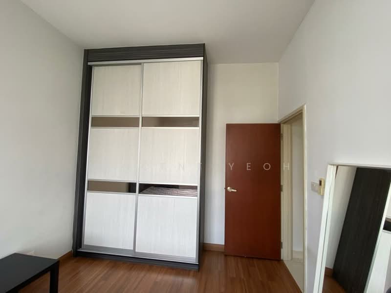 Kondominium untuk Disewa di KM1 West - Vincent Yeoh - Bedroom - PropertyGuru.com.my