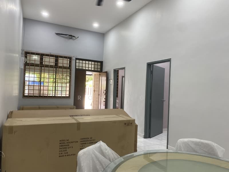 Rumah Teres 1 Tingkat untuk Dijual di Taman Bukit Jaya (Ulu Tiram) - Royz Ng - Interior - PropertyGuru.com.my
