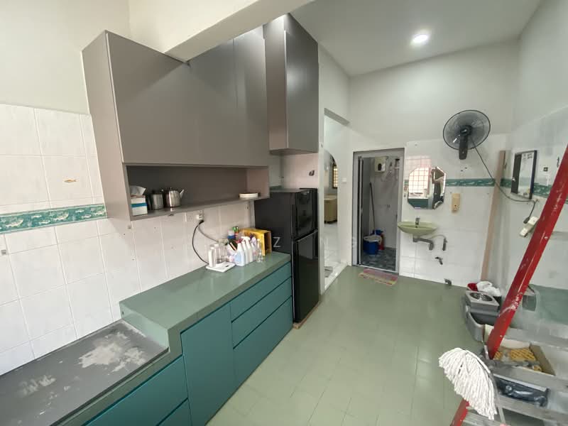 Rumah Teres 1 Tingkat untuk Dijual di Taman Bukit Jaya (Ulu Tiram) - Royz Ng - Kitchen - PropertyGuru.com.my