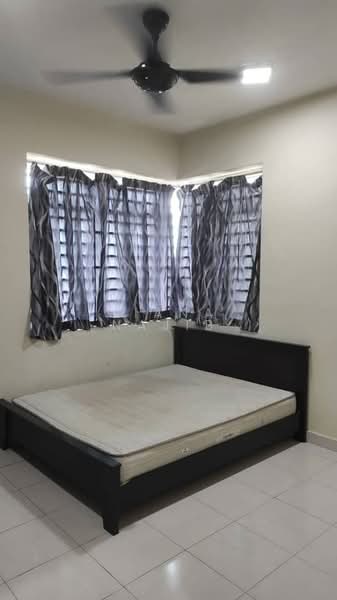 Apartment for Sale at Residensi Warnasari 2 - Ziana Najib - Bedroom - PropertyGuru.com.my