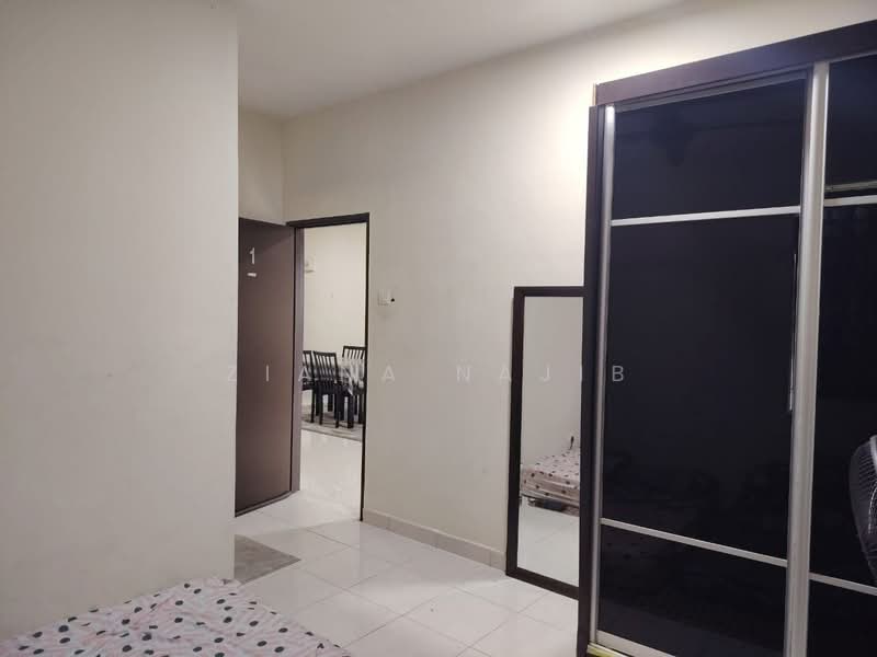 Apartment for Sale at Residensi Warnasari 2 - Ziana Najib - Corridor - PropertyGuru.com.my