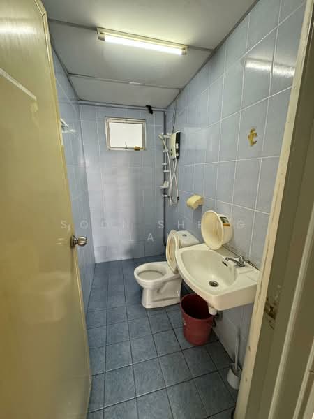 Condominium for Sale at Angkasa Condominiums - Soon Sheng Law - Bathroom - PropertyGuru.com.my