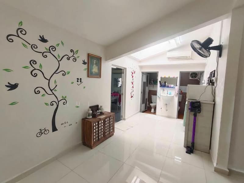 1-storey Terraced House for Sale in Johor Bahru (Johor) - Hui Hui Lim - Living Room - PropertyGuru.com.my