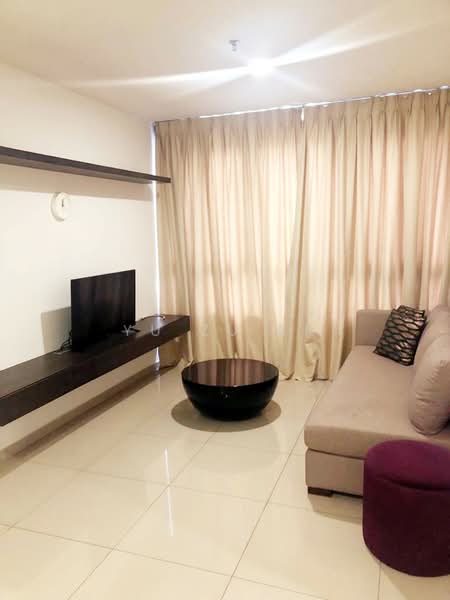 Servis Apartment untuk Disewa di i-Suite @ i-City - Yu Zu En - Living Room - PropertyGuru.com.my