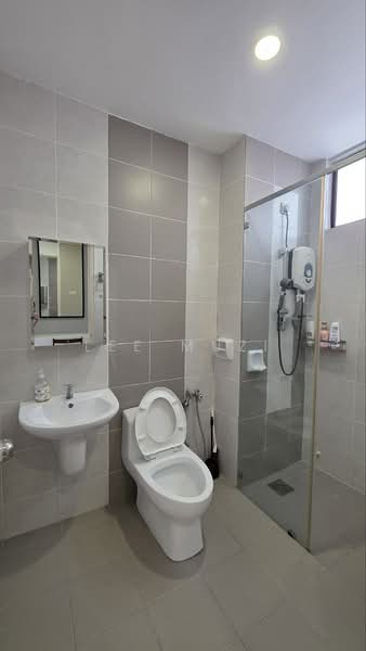 Condominium for Rent at Upper East @ Tiger Lane - Lee Muzi - Bathroom - PropertyGuru.com.my