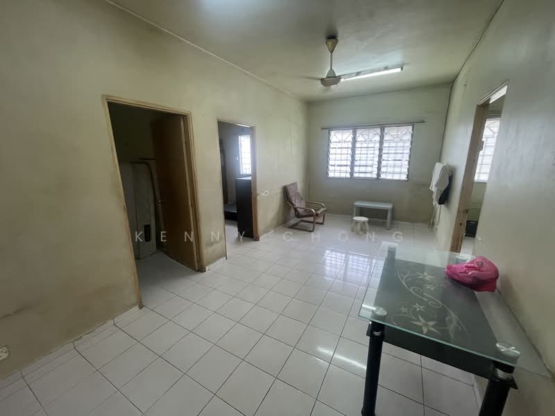 Flat for Sale at Putri Laksamana - Kenny Chong - Living Room - PropertyGuru.com.my