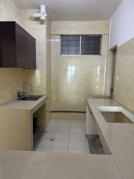 Kondominium untuk Disewa di Juta Mines - Y.H. Lee - Kitchen - PropertyGuru.com.my