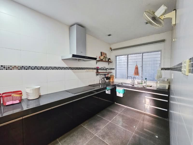 Semi-Detached House for Sale in Shah Alam (Selangor) - Nobeille Chung - Kitchen - PropertyGuru.com.my