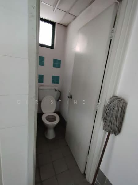 Shop / Office for Rent in Dataran Ara Damansara (Ara Damansara) - Christine Ooi - Bathroom - PropertyGuru.com.my