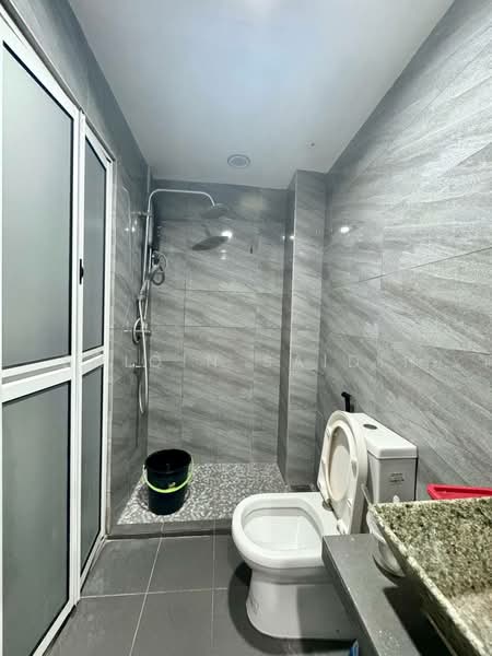 1.5-storey Terraced House for Sale in Usj 2 (Subang Jaya) - Shiqin Saidin - Bathroom - PropertyGuru.com.my