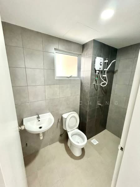 Condominium for Rent at Residensi Sateria - Jordon Cheng - Bathroom - PropertyGuru.com.my