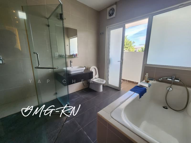 Rumah Berkembar untuk Dijual di Setia Eco Park (Setia Alam) - Yap Chean Chong - Bathroom - PropertyGuru.com.my