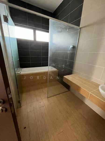Rumah Berkembar untuk Dijual di Eco Sanctuary (Telok Panglima Garang) - Jordan Ng - Bathroom - PropertyGuru.com.my