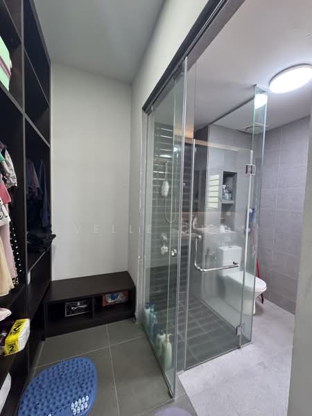 2-storey Terraced House for Sale in Bandar Kinrara Seksyen 8 (Bandar Kinrara) - Evelle Chan - Bathroom - PropertyGuru.com.my