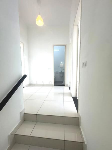 Rumah Teres 2 Tingkat untuk Dijual di Taman Ekoflora (Johor Bahru) - Kino Jaw - Corridor - PropertyGuru.com.my