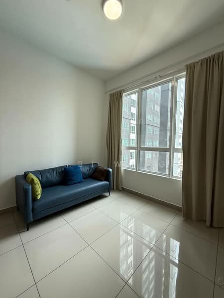 Service Residence for Sale at Amber Cove - Aibi Wang - Living Room - PropertyGuru.com.my