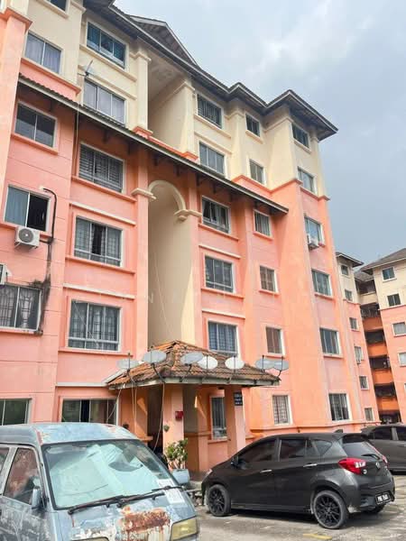 Pangsapuri untuk Dijual di Astana Alam Apartment 2 - Ziana Najib - Exterior Apartment  Puncak Alam - PropertyGuru.com.my