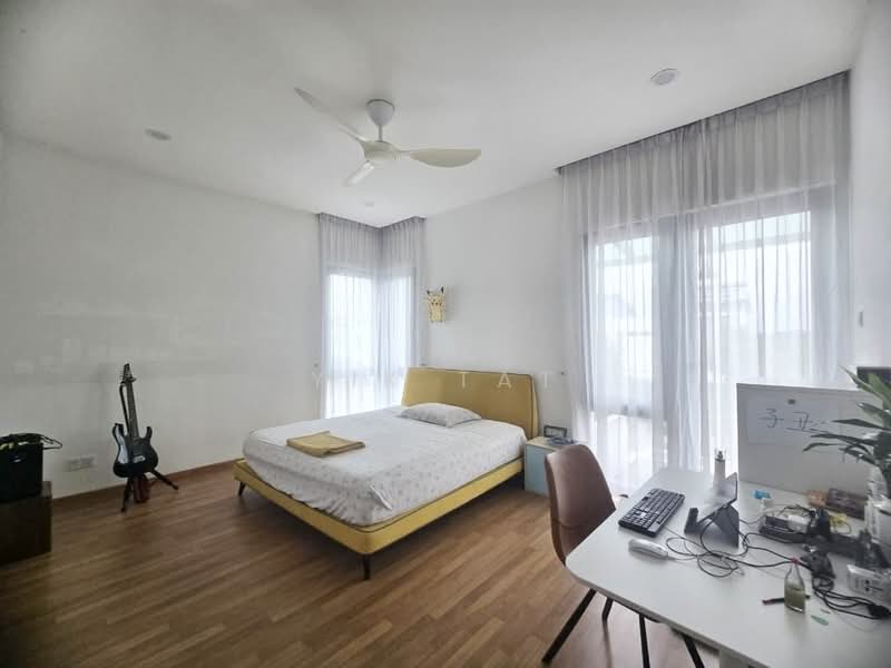 Semi-Detached House for Sale in Taman Molek (Johor Bahru) - Yik Tat - PropertyGuru.com.my