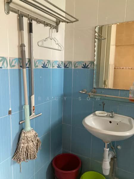 Pangsapuri untuk Dijual di Taman Connaught - Tracy Sow - Bathroom - PropertyGuru.com.my