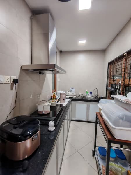 Link Bungalow for Sale in Taman Mount Austin (Tebrau) - Joyce Gan - Kitchen - PropertyGuru.com.my