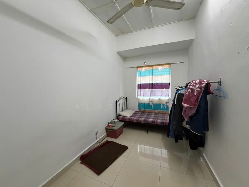 2-storey Terraced House for Sale in Desa Aman Puri (Kepong) - Alven Lim - Bedroom - PropertyGuru.com.my