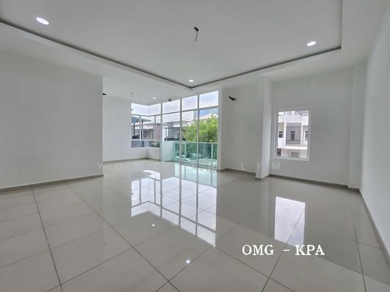 Semi-Detached House for Sale in Canary Garden (Klang) - Yongsen Lim - Living Room - PropertyGuru.com.my