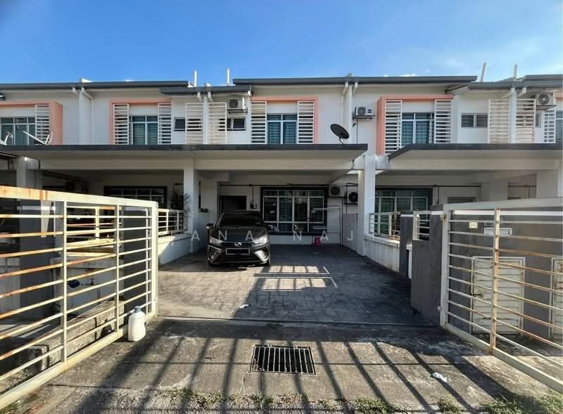 2-storey Terraced House for Sale in Shah Alam (Selangor) - Ziana Najib - Exterior - PropertyGuru.com.my