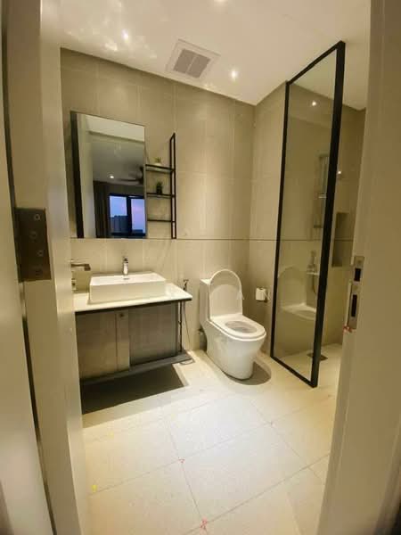 Service Residence for Rent at Millerz Square Serviced Residence - Rex Tan - Bathroom - PropertyGuru.com.my
