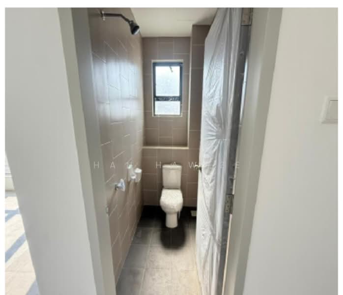 Shop for Rent in Beranang (Selangor) - Han Haw Ze - Bathroom - PropertyGuru.com.my