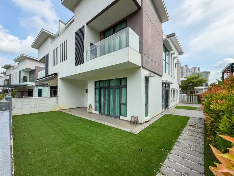 Rumah Berkembar untuk Dijual di Cyber 9 (Cyberjaya) - Shiqin Saidin - Exterior - PropertyGuru.com.my