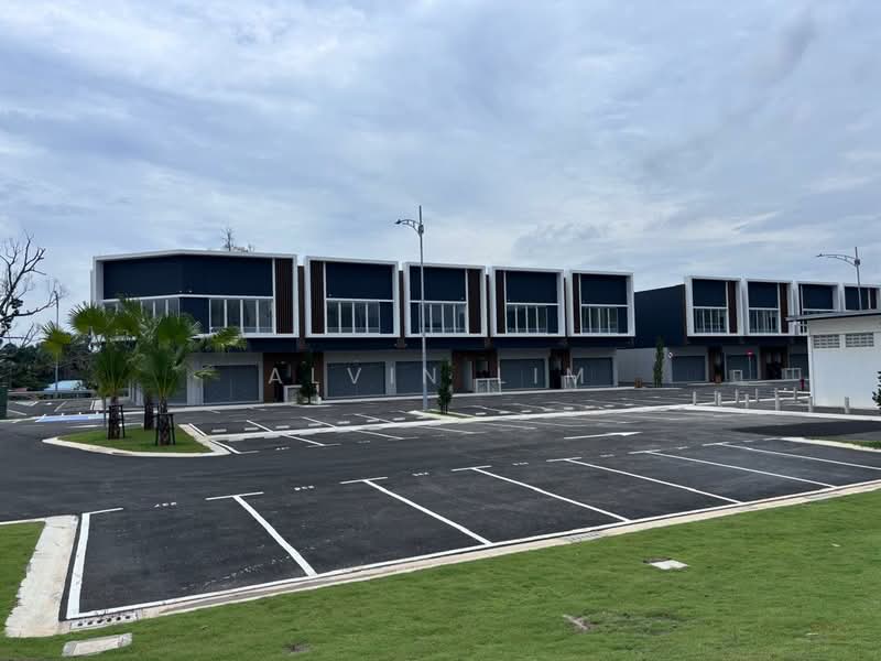 Shop / Office for Rent in Bandar Serenia (Dengkil) - ALVIN LIM - Exterior - PropertyGuru.com.my